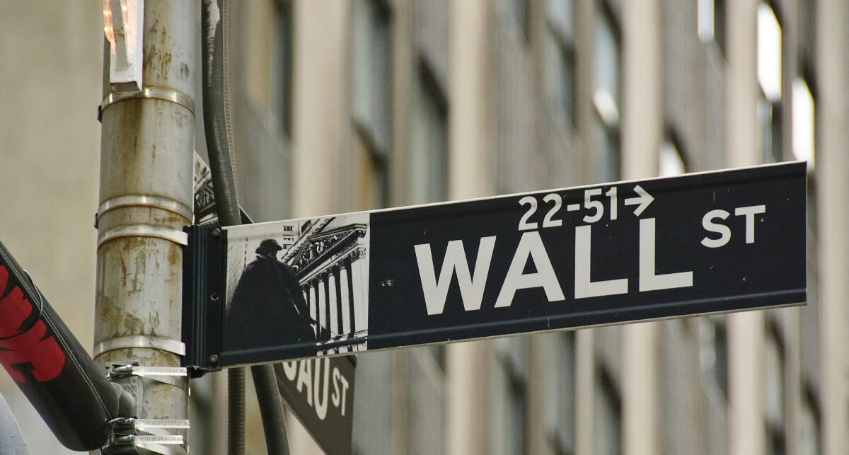 The Wall Street War Playbook and Why Retail Investors Always Get It Wrong